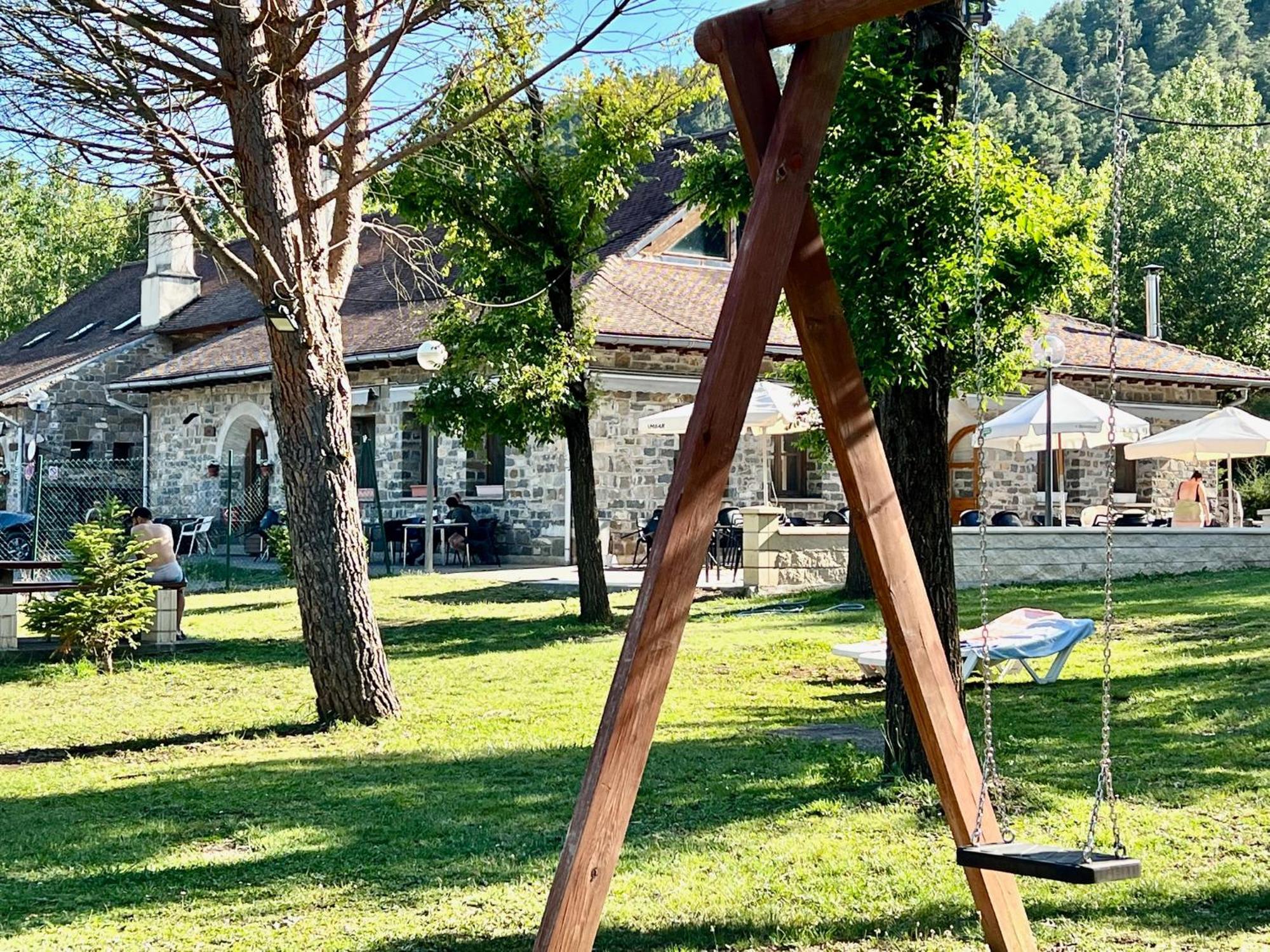 Camping Valle De Hecho Exterior photo